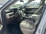 Used 2022 Lincoln Aviator Reserve image 3