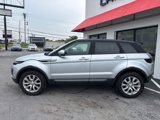 Used 2018 Land Rover Range Rover Evoque SE Premium image 3