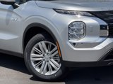 New 2025 Mitsubishi Outlander ES image 2