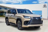 Used 2025 Lexus LX 700h Overtrail image 2