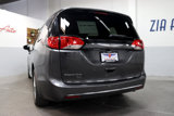 Used 2020 Chrysler Pacifica Touring-L image 3