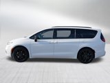 New 2025 Chrysler Pacifica Limited w/ Trailer Tow Group image 4