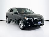 Used 2023 Audi Q3 2.0T Premium w/ Convenience Package image 3