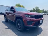 New 2025 Jeep Grand Cherokee Altitude image 4