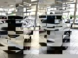 Used 2023 Jeep Grand Cherokee L Laredo image 5