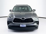 Used 2023 Toyota Highlander XLE image 2
