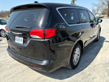 Used 2022 Chrysler Voyager LX image 5