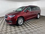 Used 2021 Chrysler Pacifica Touring w/ Cold Weather Group image 6