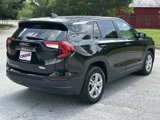 Used 2024 GMC Terrain SLE image 5