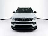 Used 2025 Jeep Compass Latitude image 2