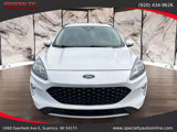 Used 2020 Ford Escape Titanium image 3