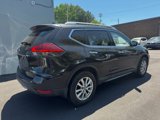 Used 2018 Nissan Rogue SV image 6