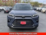 Used 2024 Toyota Grand Highlander Platinum image 2