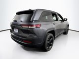 Used 2022 Jeep Grand Cherokee Altitude image 5
