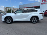Certified 2025 Toyota Highlander XLE image 2