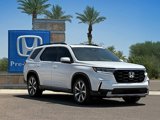 Used 2025 Honda Pilot Elite image 3