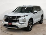 New 2025 Mitsubishi Outlander SE image 3