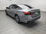 Used 2022 Nissan Altima 2.5 SV w/ SV Premium Package image 5