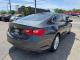 Used 2017 Chevrolet Malibu LT image 4