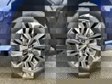 Used 2025 INFINITI QX80 Sensory image 4
