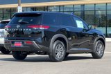 New 2025 Nissan Pathfinder S image 4