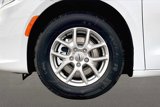 New 2025 Chrysler Pacifica Select image 6