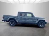 New 2025 Jeep Gladiator Sport image 2