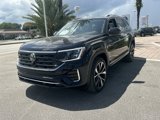 New 2026 Volkswagen Atlas Peak Edition image 2