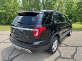 Used 2017 Ford Explorer XLT image 4