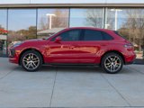 Certified 2024 Porsche Macan image 2
