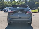Used 2023 Ford Edge Titanium image 4