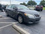 Used 2010 Toyota Camry LE image 4