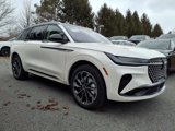 New 2025 Lincoln Nautilus Reserve image 2