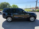 Used 2019 Land Rover Discovery SE image 4