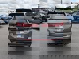 New 2025 Volkswagen Atlas SE image 4
