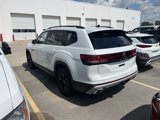 Used 2024 Volkswagen Atlas Peak Edition SEL image 3
