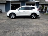 Used 2016 Nissan Rogue SV w/ SV Premium Package image 2