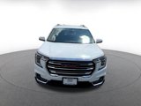 Used 2024 GMC Terrain SLT image 5