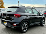 Used 2024 Hyundai Venue SEL image 6