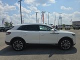 Used 2023 Lincoln Nautilus Reserve image 3