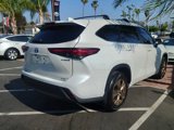 Used 2023 Toyota Highlander Bronze Edition image 4