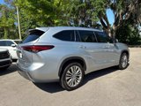 Used 2022 Toyota Highlander Platinum image 4