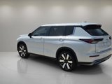 New 2025 Mitsubishi Outlander SE image 4