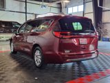 Used 2023 Chrysler Pacifica Touring-L image 4