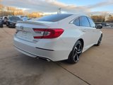 Used 2018 Honda Accord Sport image 6