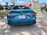 Used 2025 Toyota Camry SE image 4