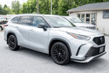 Used 2024 Toyota Highlander AWD image 4