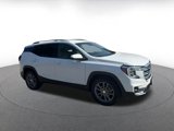 Used 2024 GMC Terrain SLT image 2