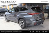 Used 2022 Toyota Highlander XLE image 3