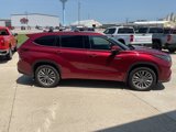 Used 2021 Toyota Highlander Platinum image 5